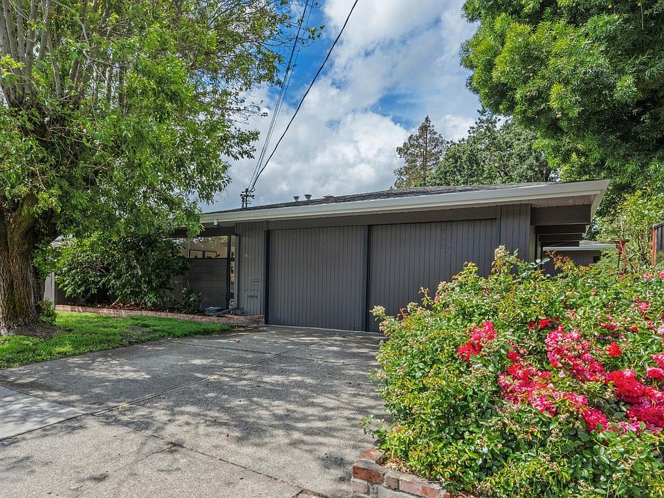 1st image of 643 Wakerobin Lane