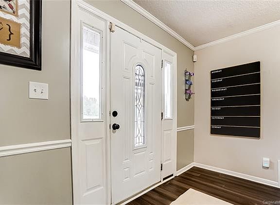4th image of 101 Carmel Hills Dr