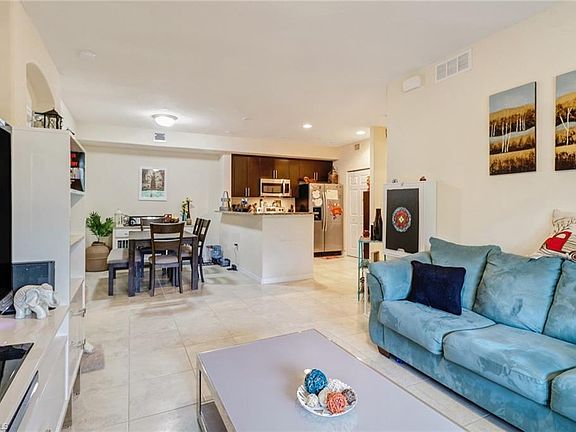 4th image of 13140 Bella Casa Cir APT 2154