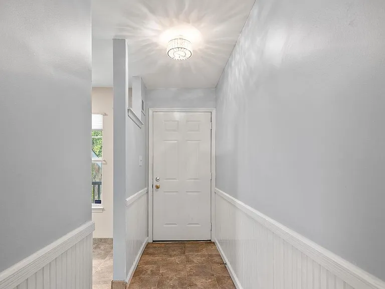 192 Valley Stream Ln — Photo 13