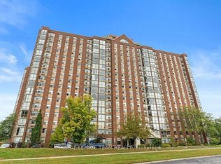 2760 Carousel Cres #102, Ottawa, ON K1T2N4