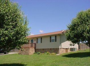 115 Meade Dr, Kingston, TN 37763