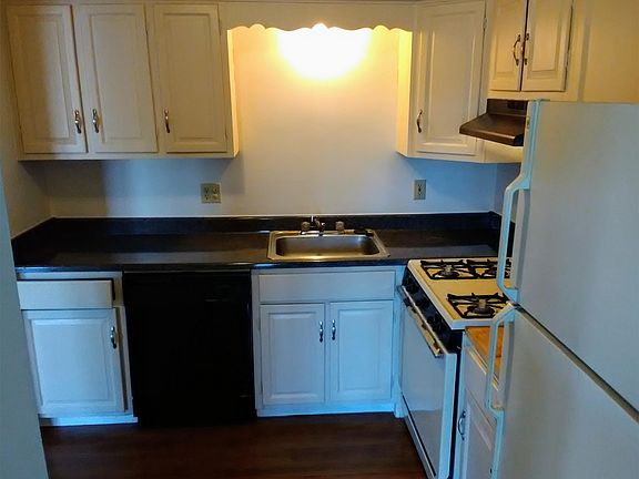 3rd image of 23700 W Warren St #7004