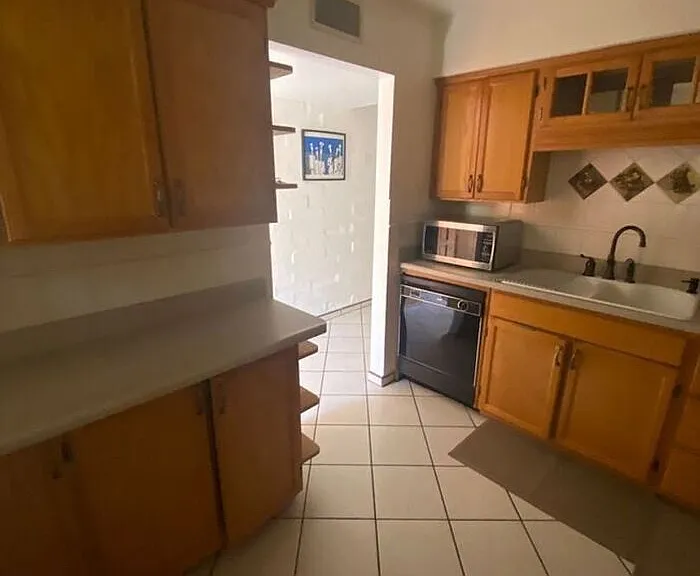1341 E Fort Lowell Rd #M — Photo 3