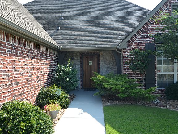 3rd image of 20235 E 37th Pl S