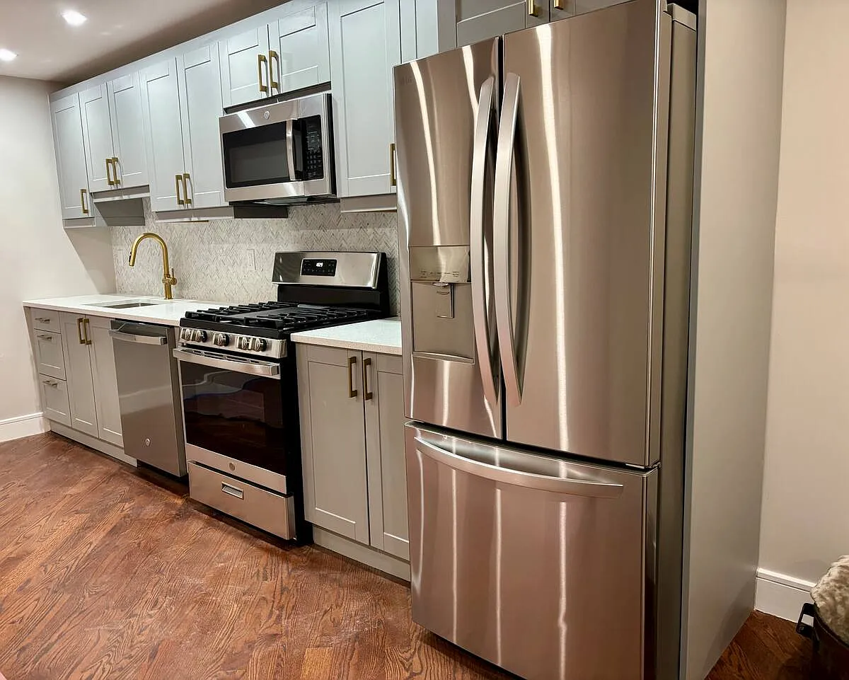 904 Sterling Place — Photo 4