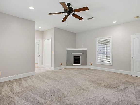 4th image of 110 Shiloh Ln