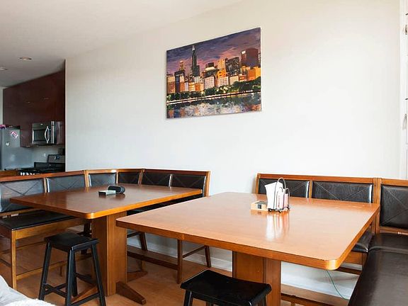 2nd image of 2712 N Ashland Ave APT 3