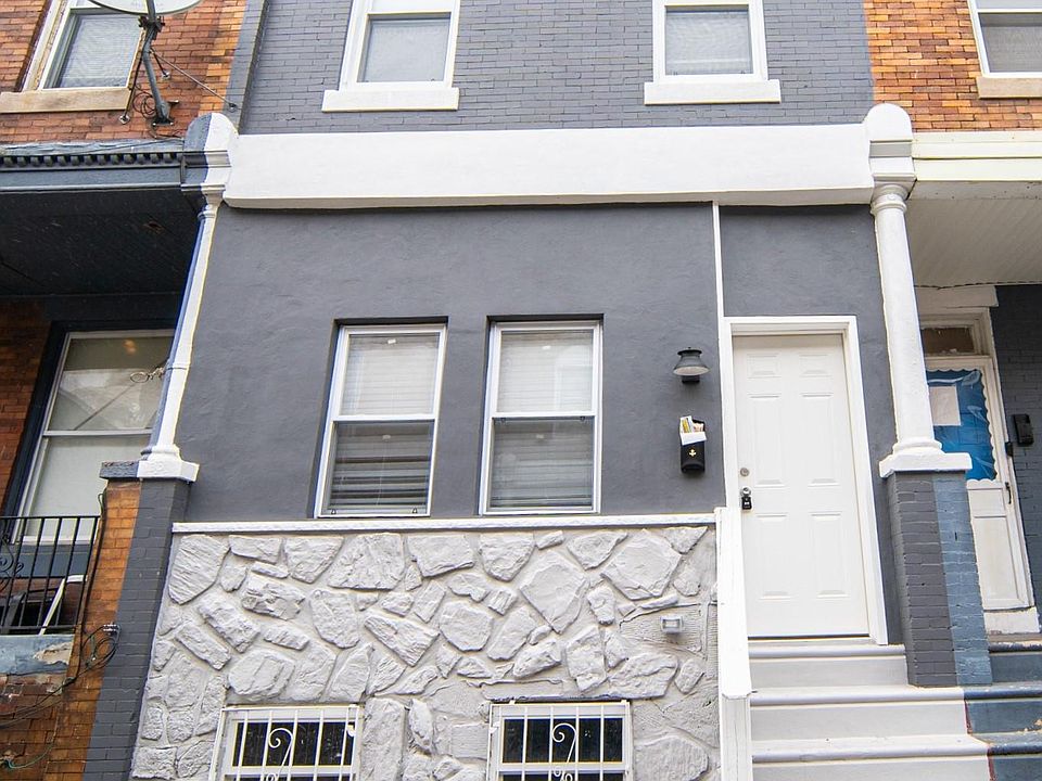 1st image of 2131 S Alden St #9