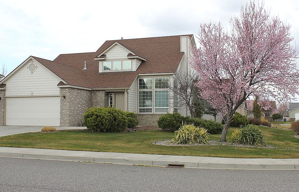 1st image of 1602 Venus Cir