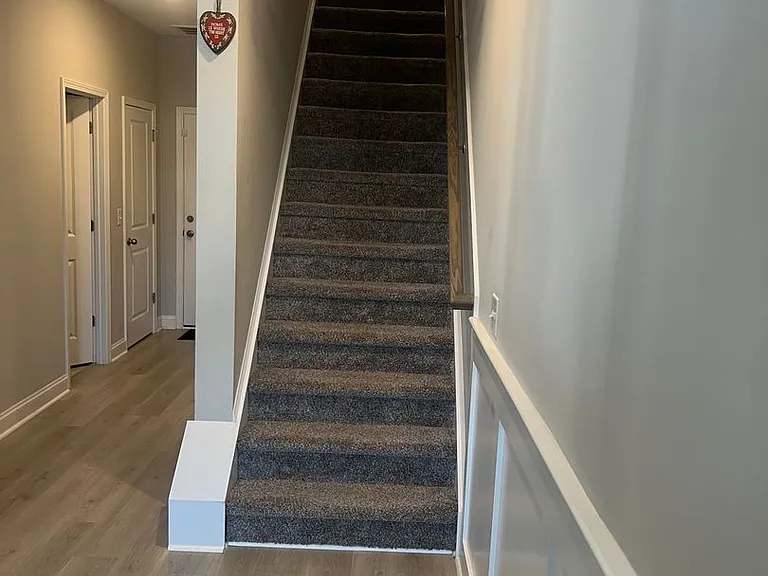1010 Gateway Commons Cir — Photo 5