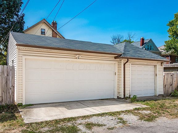 3rd image of 754 Linwood Ave