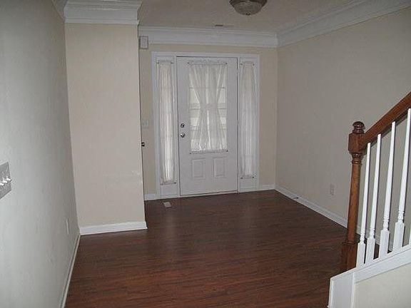 2nd image of 5818 Bridgeport Ct