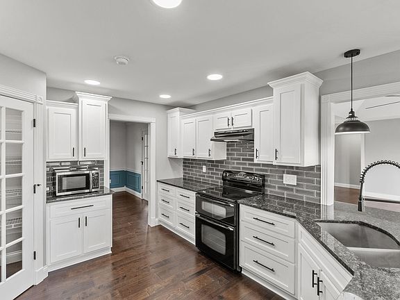 3rd image of 2019 Indigo Dr