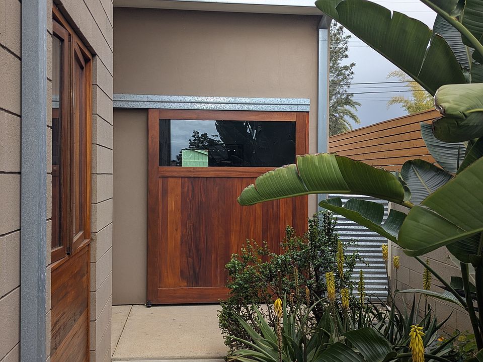 Walkway to front sliding door