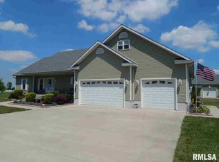 4410 N Hotze Rd, Salem, IL 62881