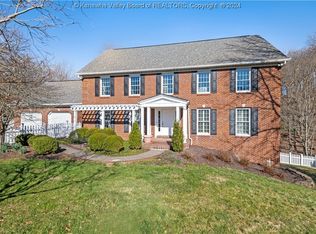 157 Whispering Woods Rd, Charleston, WV 25304