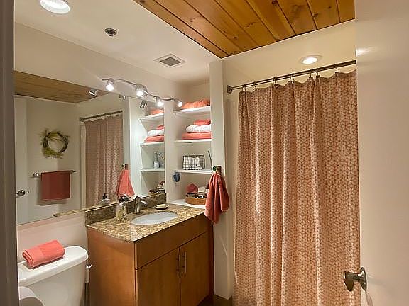 2nd image of 130 John St Unit 103