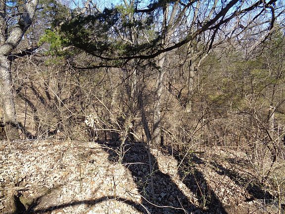 4th image of 01855 E County Road 3000