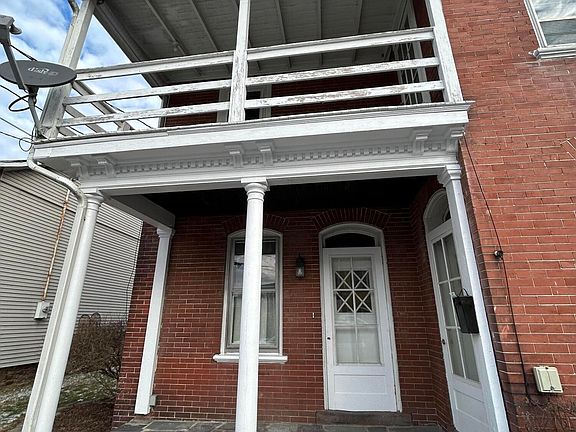 2nd image of 100 N Water St