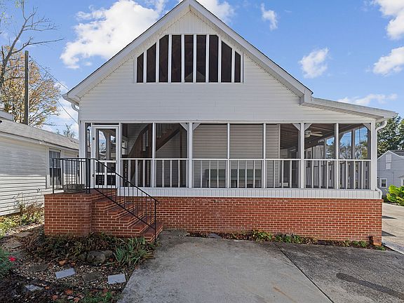 3rd image of 408 W Main St