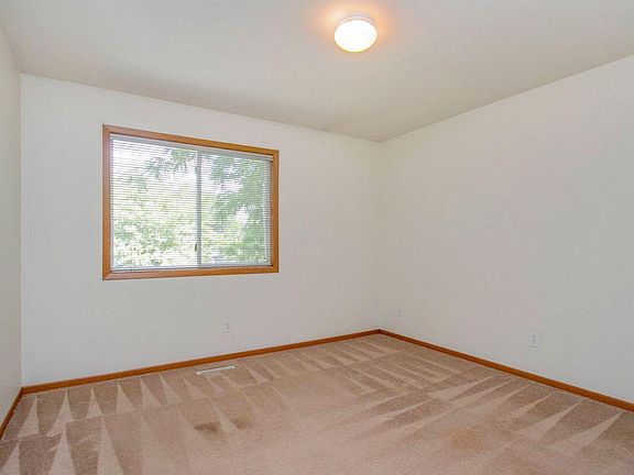 5th image of 216 S Kellogg Ave #3B-2Ba-930Sqft