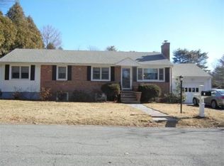 9 Pine Ave, North Reading, MA 01864