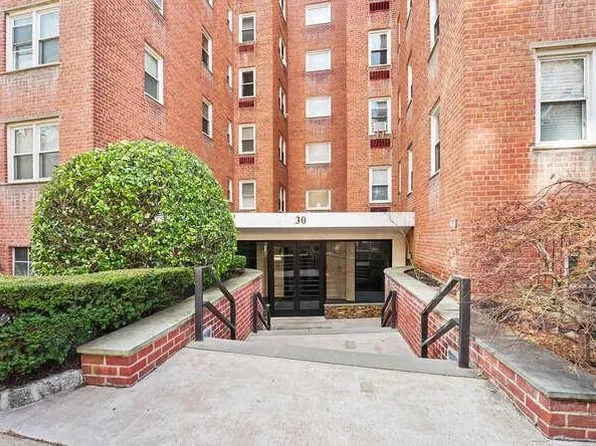 30 E Hartsdale Avenue #4F, Hartsdale, NY 10530