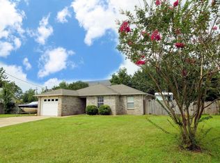 111 Oak Terrace Dr, Crestview, FL 32539