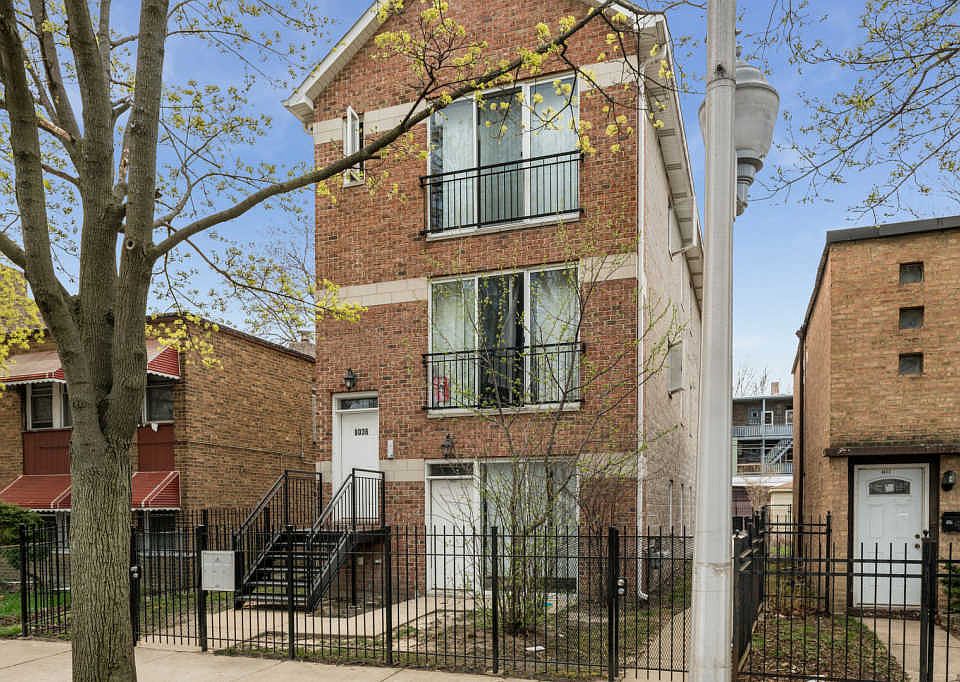 1st image of 8036 S Kingston Ave