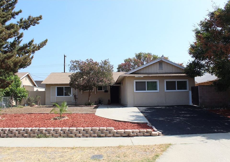 1st image of 1527 E Fresno St