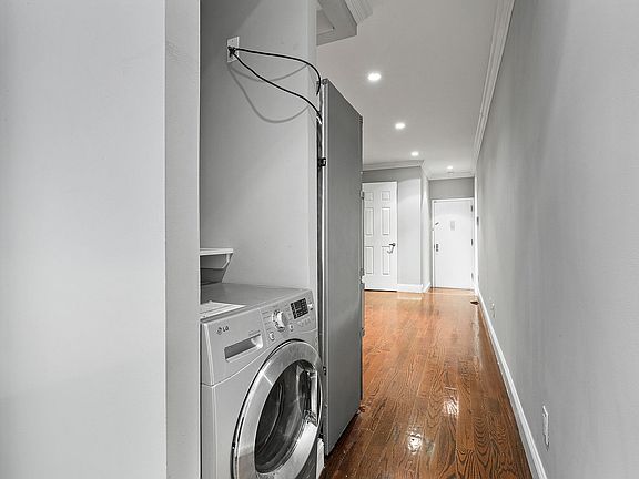 5th image of 818 10th Ave APT 3C