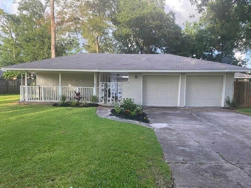 1st image of 114 Crestway Dr