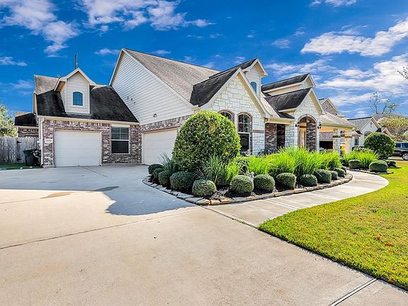 3rd image of 32243 Waterford Crest Ln
