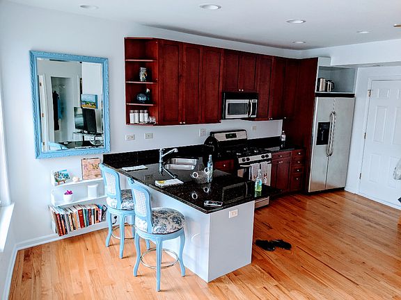 2nd image of 1622 W Wallen Ave #2