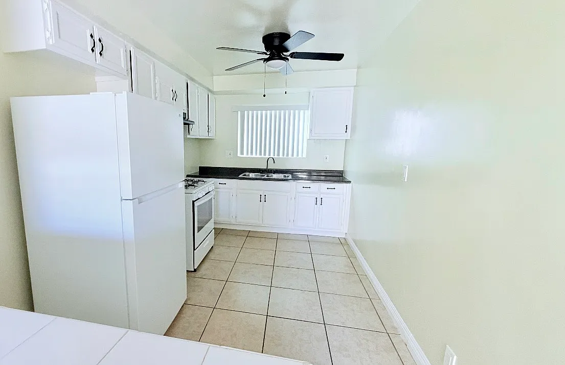 2 bed, $2,350 — Photo 3