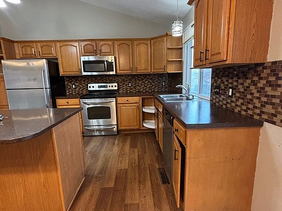 3rd image of 6206 N 149th St