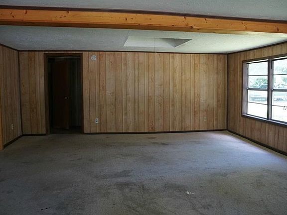 3rd image of 740 S Park Ave