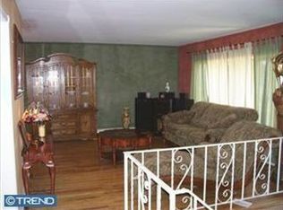 1020 Cornell Dr, Warminster, PA 18974