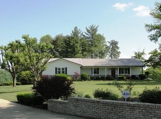 244 Buddy Tarter Rd, Somerset, KY 42503