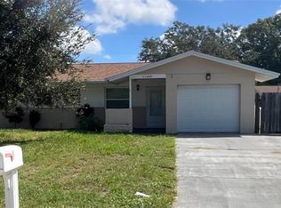 11609 110th St, Seminole, FL 33778