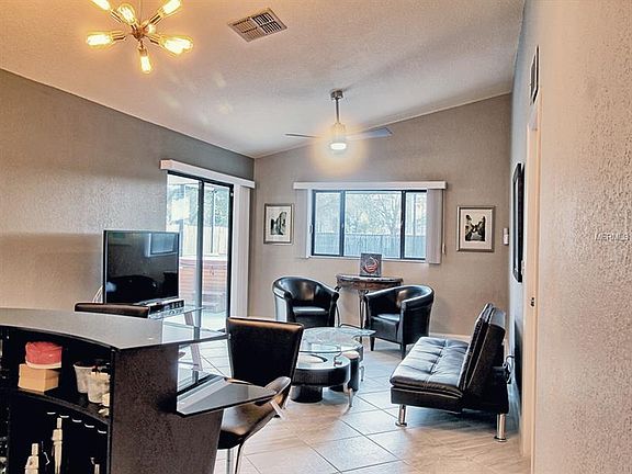 3rd image of 5826 Darren Ct N
