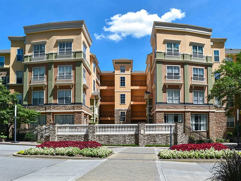 10 Perimeter Summit Blvd NE #3209 — Photo 2