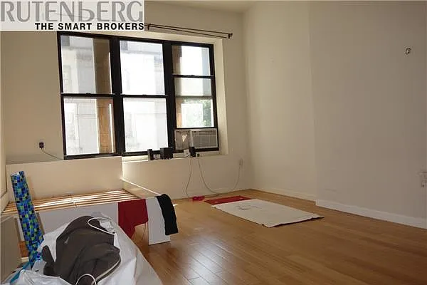 Rented by R New York | media 39