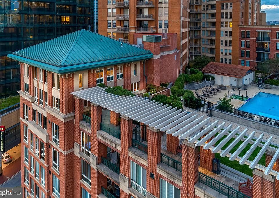 1st image of 717 President St #Penthouse 801