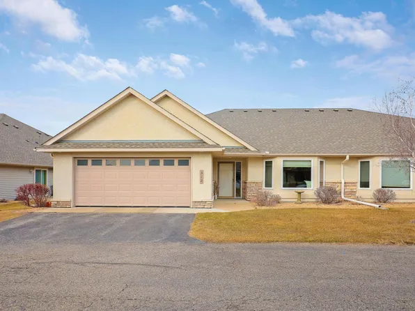 312 10th Ave SE, New Prague, MN 56071