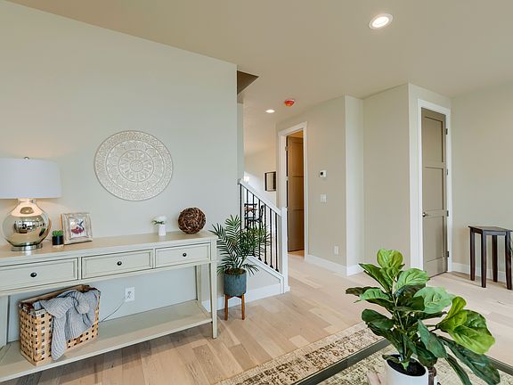 B2 - Living Room 3.jpg
