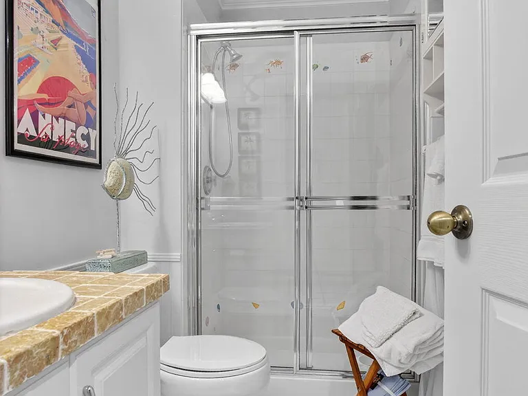 1041 Kokomo Key Ln — Photo 30