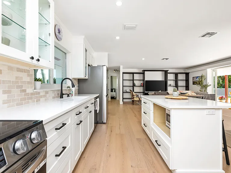 461 Apollo Dr — Photo 6