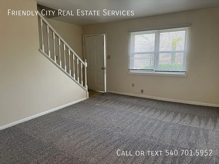 421 S Main St — Photo 4